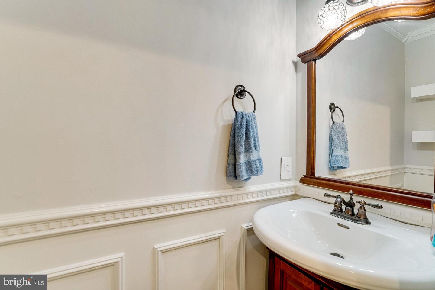 4659 LAMBERT DR, ALEXANDRIA, Virginia 22311, 3 Bedrooms Bedrooms, ,2 BathroomsBathrooms,Residential,For sale,4659 LAMBERT DR,VAAX2048692 MLS # VAAX2048692