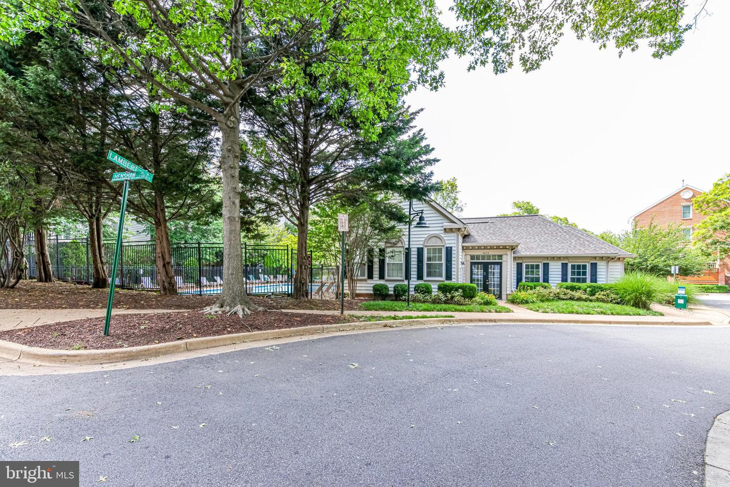 4659 LAMBERT DR, ALEXANDRIA, Virginia 22311, 3 Bedrooms Bedrooms, ,2 BathroomsBathrooms,Residential,For sale,4659 LAMBERT DR,VAAX2048692 MLS # VAAX2048692
