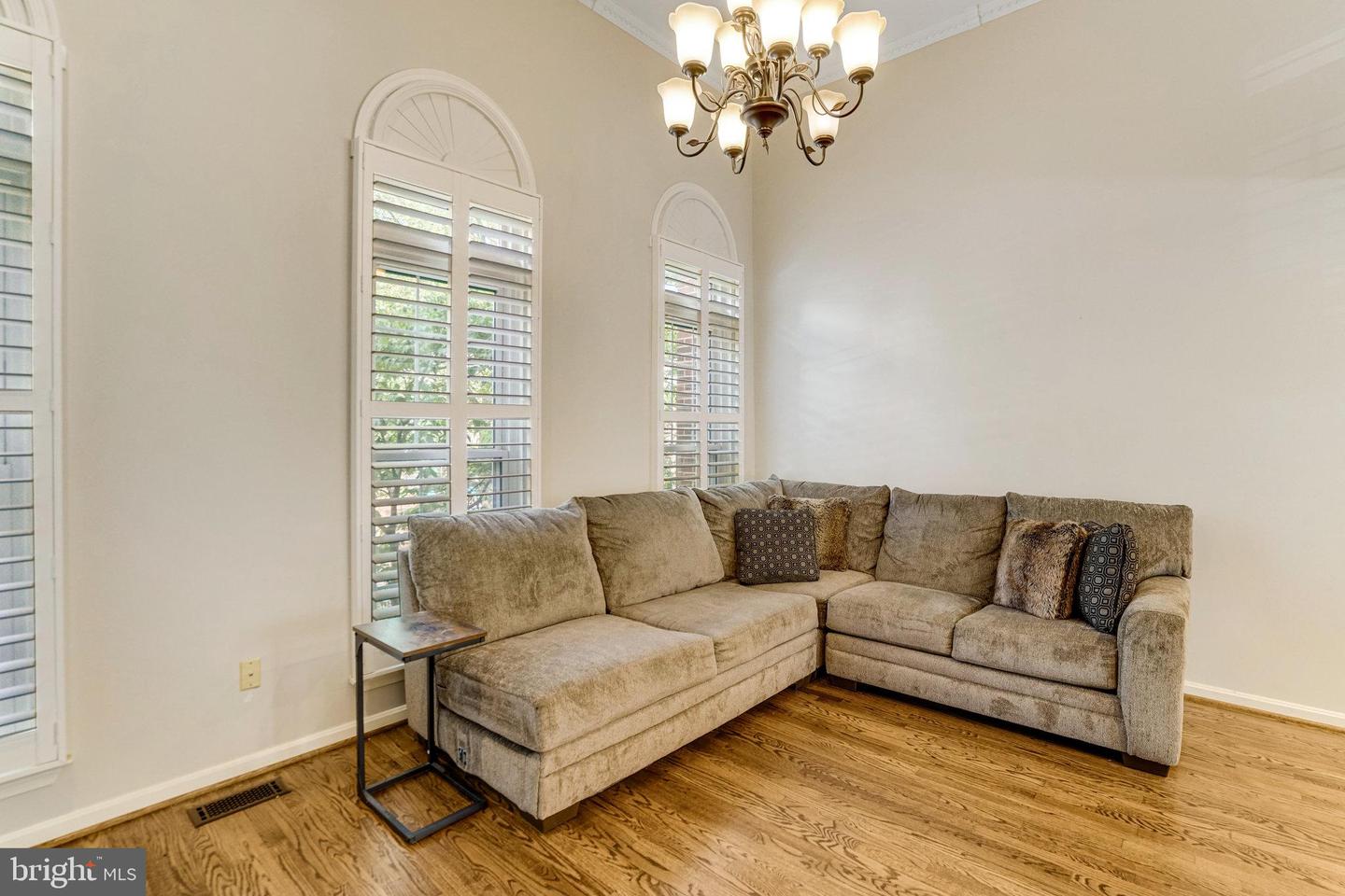 4659 LAMBERT DR, ALEXANDRIA, Virginia 22311, 3 Bedrooms Bedrooms, ,2 BathroomsBathrooms,Residential,For sale,4659 LAMBERT DR,VAAX2048692 MLS # VAAX2048692