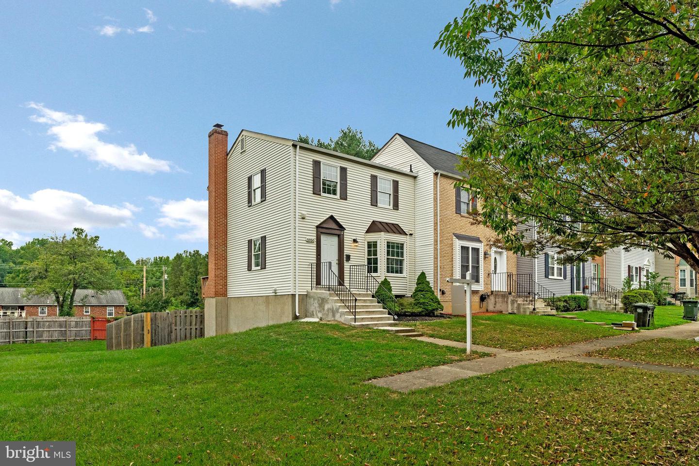 5950 HERITAGE SQUARE DR, BURKE, Virginia 22015, 3 Bedrooms Bedrooms, ,2 BathroomsBathrooms,Residential,For sale,5950 HERITAGE SQUARE DR,VAFX2261826 MLS # VAFX2261826