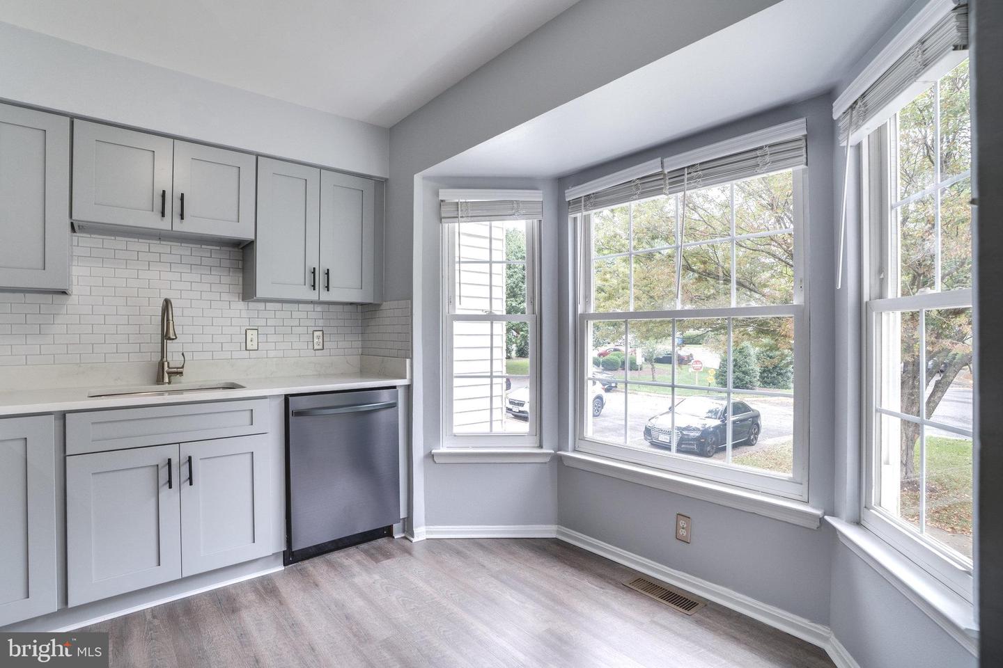 5950 HERITAGE SQUARE DR, BURKE, Virginia 22015, 3 Bedrooms Bedrooms, ,2 BathroomsBathrooms,Residential,For sale,5950 HERITAGE SQUARE DR,VAFX2261826 MLS # VAFX2261826