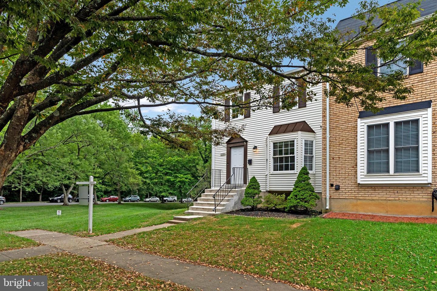 5950 HERITAGE SQUARE DR, BURKE, Virginia 22015, 3 Bedrooms Bedrooms, ,2 BathroomsBathrooms,Residential,For sale,5950 HERITAGE SQUARE DR,VAFX2261826 MLS # VAFX2261826