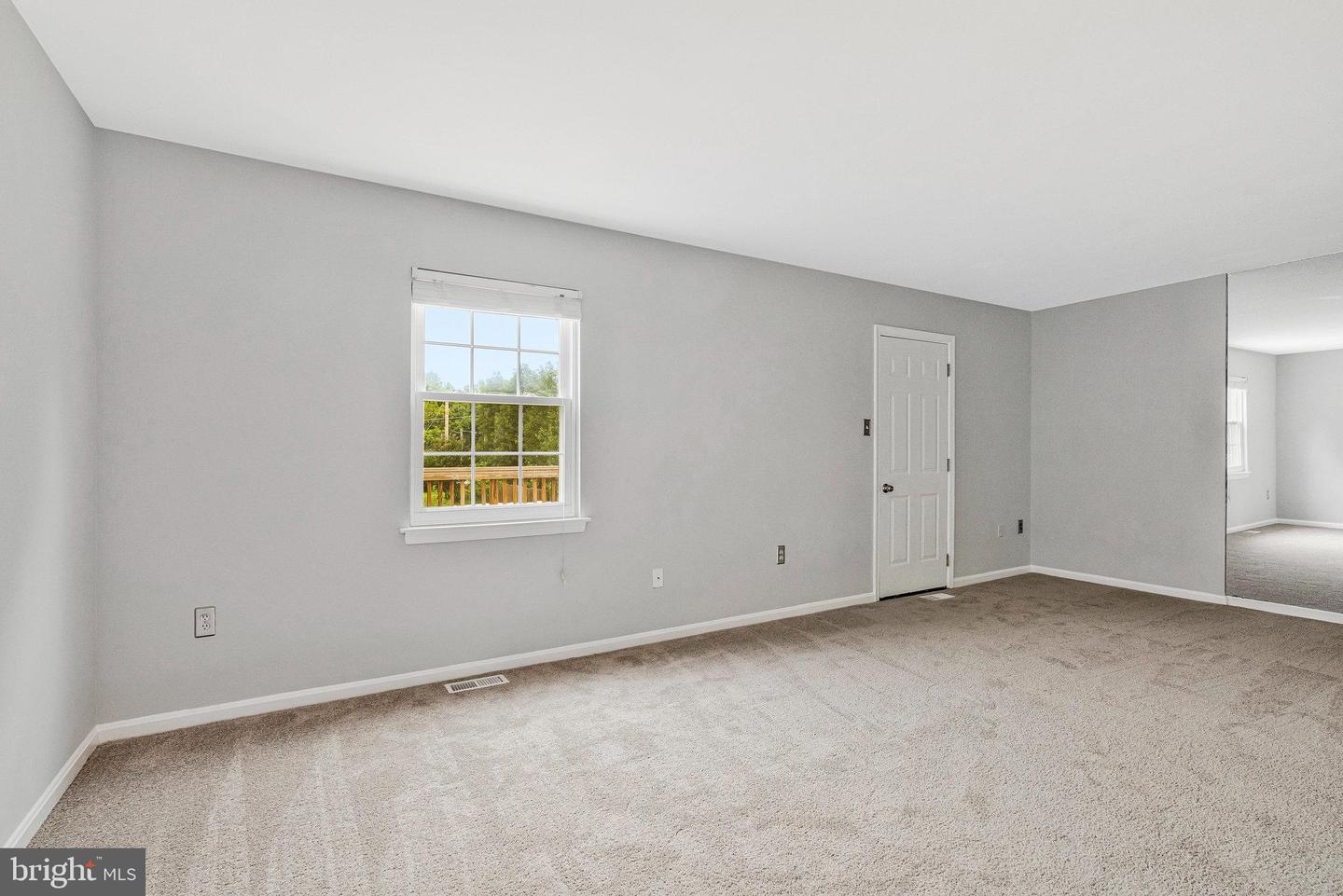 5950 HERITAGE SQUARE DR, BURKE, Virginia 22015, 3 Bedrooms Bedrooms, ,2 BathroomsBathrooms,Residential,For sale,5950 HERITAGE SQUARE DR,VAFX2261826 MLS # VAFX2261826