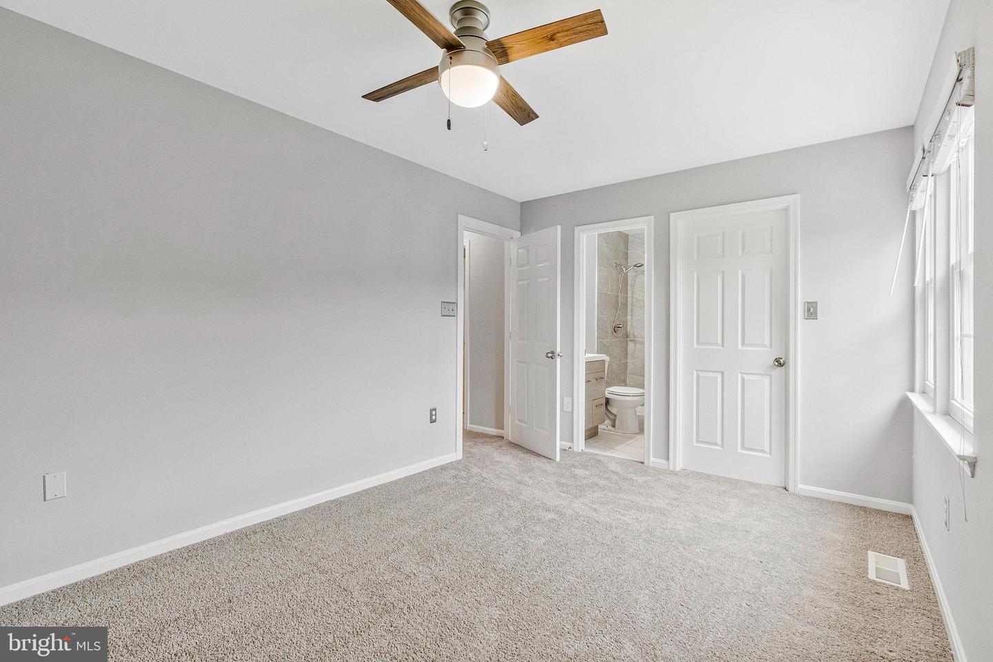 5950 HERITAGE SQUARE DR, BURKE, Virginia 22015, 3 Bedrooms Bedrooms, ,2 BathroomsBathrooms,Residential,For sale,5950 HERITAGE SQUARE DR,VAFX2261826 MLS # VAFX2261826