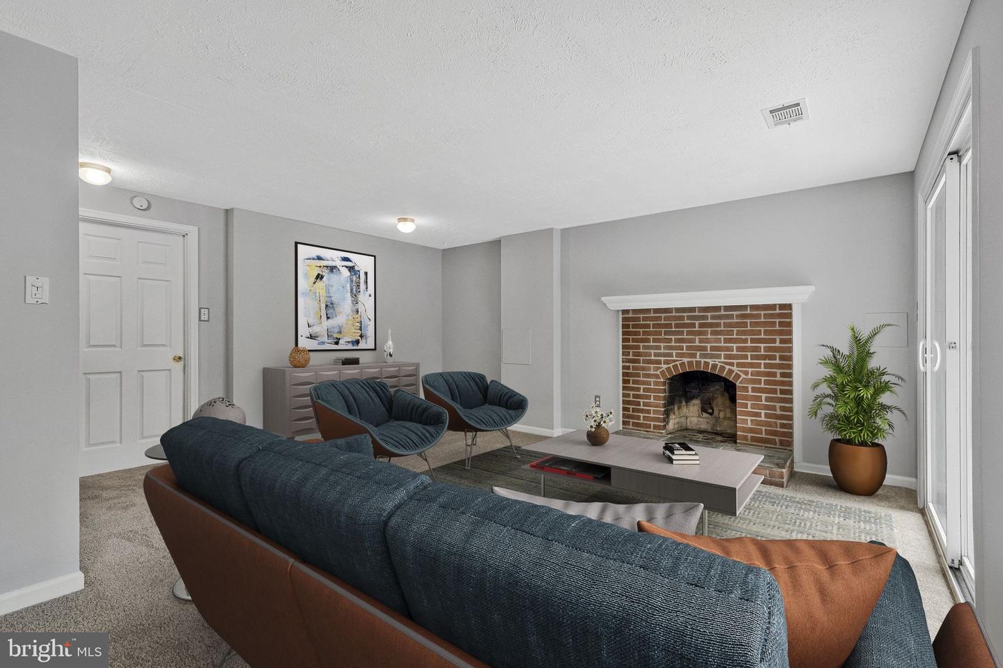 5950 HERITAGE SQUARE DR, BURKE, Virginia 22015, 3 Bedrooms Bedrooms, ,2 BathroomsBathrooms,Residential,For sale,5950 HERITAGE SQUARE DR,VAFX2261826 MLS # VAFX2261826