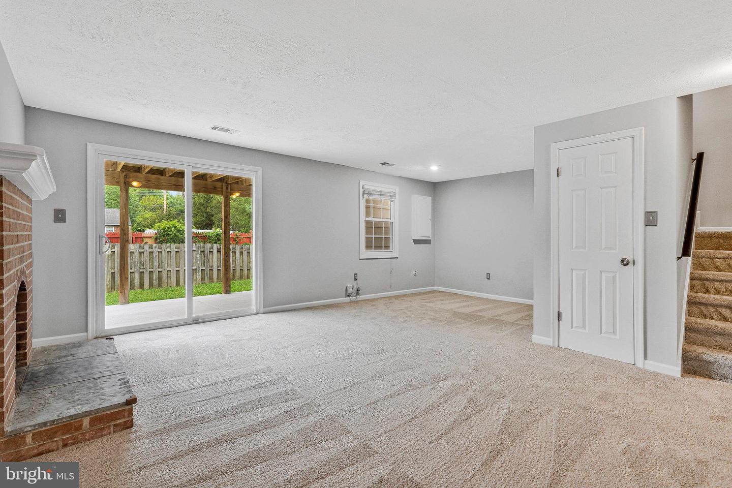 5950 HERITAGE SQUARE DR, BURKE, Virginia 22015, 3 Bedrooms Bedrooms, ,2 BathroomsBathrooms,Residential,For sale,5950 HERITAGE SQUARE DR,VAFX2261826 MLS # VAFX2261826