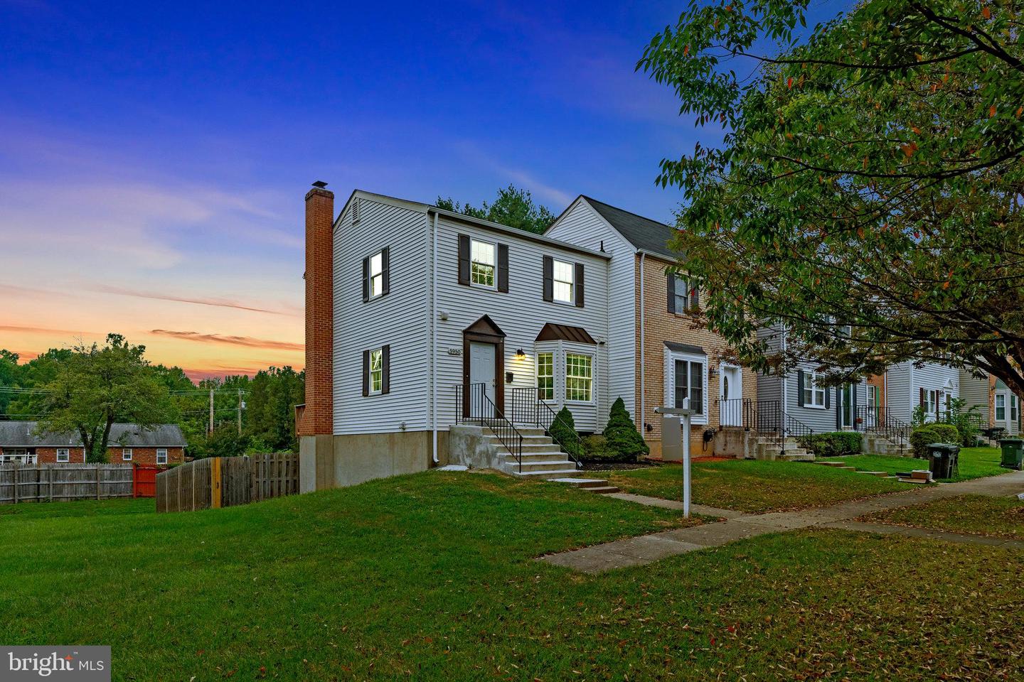 5950 HERITAGE SQUARE DR, BURKE, Virginia 22015, 3 Bedrooms Bedrooms, ,2 BathroomsBathrooms,Residential,For sale,5950 HERITAGE SQUARE DR,VAFX2261826 MLS # VAFX2261826