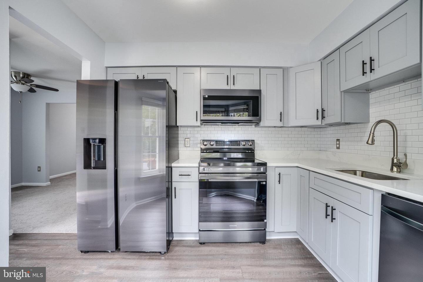 5950 HERITAGE SQUARE DR, BURKE, Virginia 22015, 3 Bedrooms Bedrooms, ,2 BathroomsBathrooms,Residential,For sale,5950 HERITAGE SQUARE DR,VAFX2261826 MLS # VAFX2261826