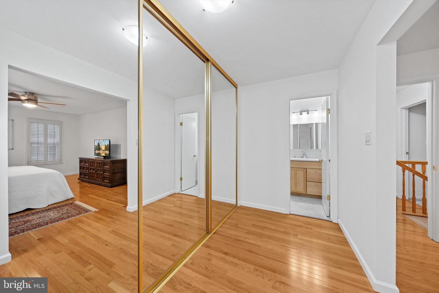 6003 LINCOLNWOOD CT, BURKE, Virginia 22015, 4 Bedrooms Bedrooms, ,2 BathroomsBathrooms,Residential,For sale,6003 LINCOLNWOOD CT,VAFX2261836 MLS # VAFX2261836