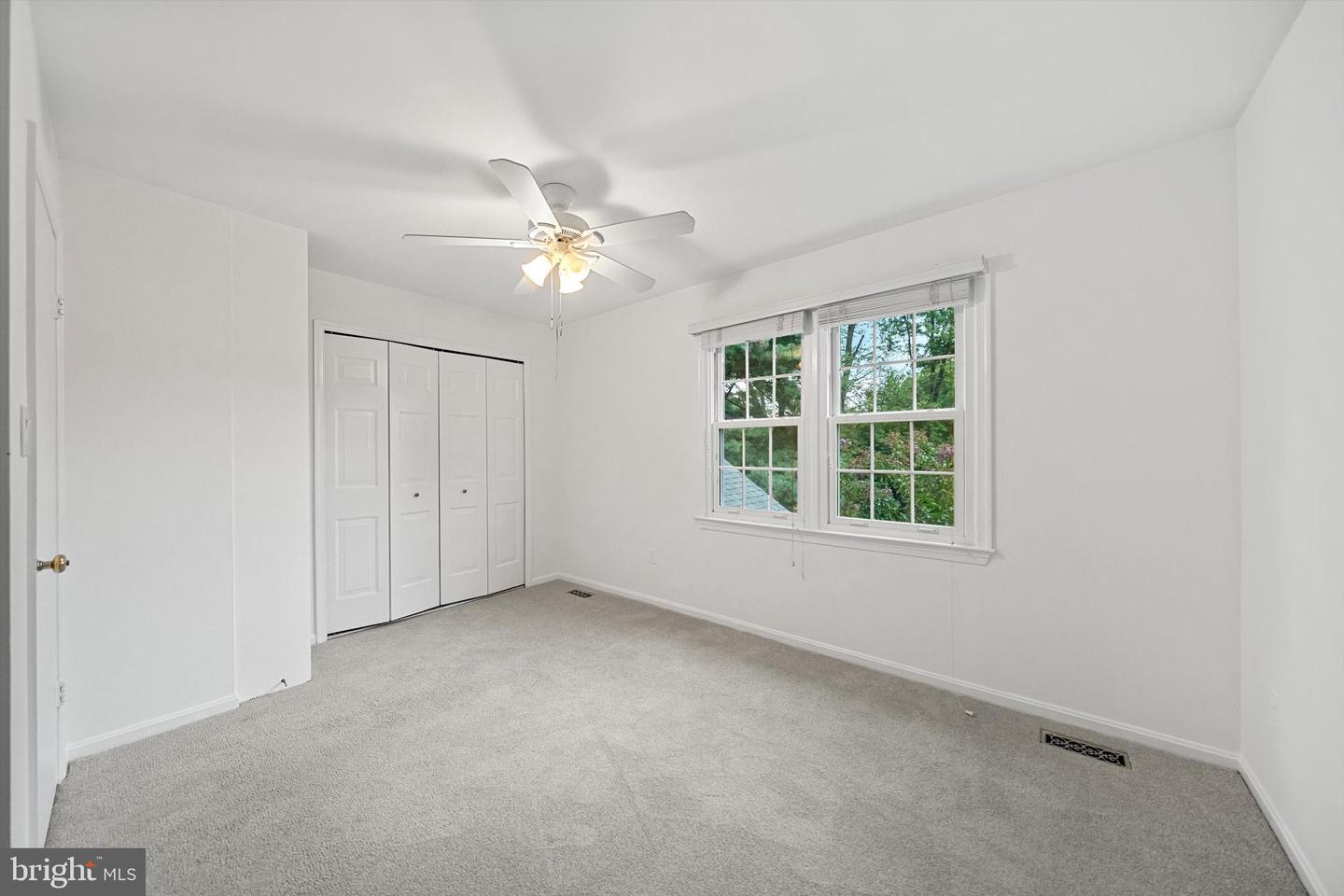 6003 LINCOLNWOOD CT, BURKE, Virginia 22015, 4 Bedrooms Bedrooms, ,2 BathroomsBathrooms,Residential,For sale,6003 LINCOLNWOOD CT,VAFX2261836 MLS # VAFX2261836