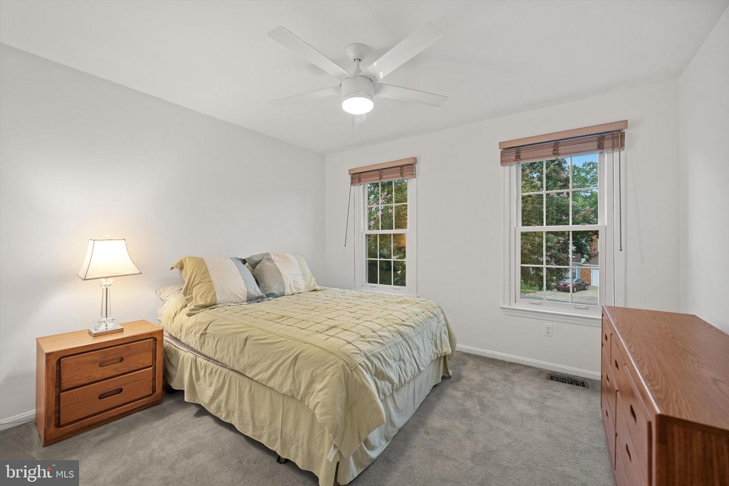 6003 LINCOLNWOOD CT, BURKE, Virginia 22015, 4 Bedrooms Bedrooms, ,2 BathroomsBathrooms,Residential,For sale,6003 LINCOLNWOOD CT,VAFX2261836 MLS # VAFX2261836