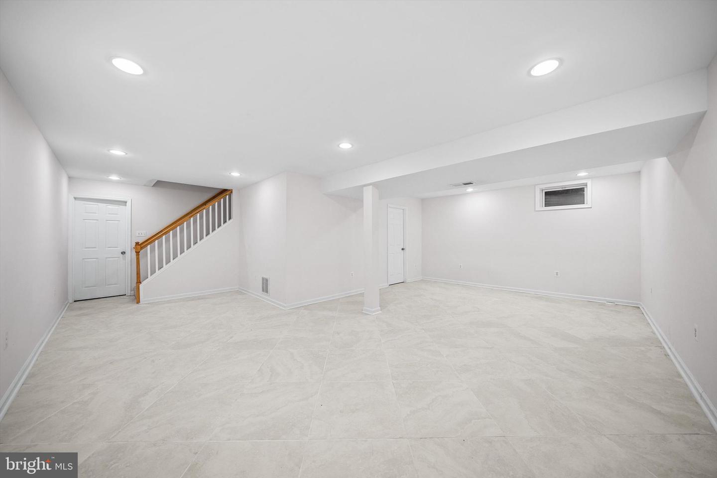 6003 LINCOLNWOOD CT, BURKE, Virginia 22015, 4 Bedrooms Bedrooms, ,2 BathroomsBathrooms,Residential,For sale,6003 LINCOLNWOOD CT,VAFX2261836 MLS # VAFX2261836