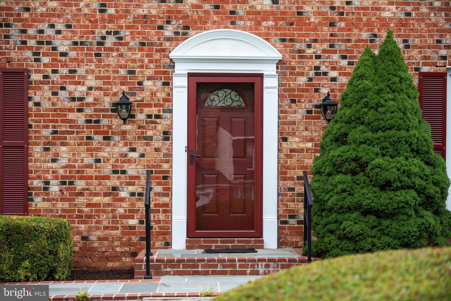 6003 LINCOLNWOOD CT, BURKE, Virginia 22015, 4 Bedrooms Bedrooms, ,2 BathroomsBathrooms,Residential,For sale,6003 LINCOLNWOOD CT,VAFX2261836 MLS # VAFX2261836