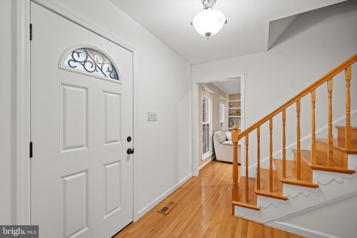 6003 LINCOLNWOOD CT, BURKE, Virginia 22015, 4 Bedrooms Bedrooms, ,2 BathroomsBathrooms,Residential,For sale,6003 LINCOLNWOOD CT,VAFX2261836 MLS # VAFX2261836