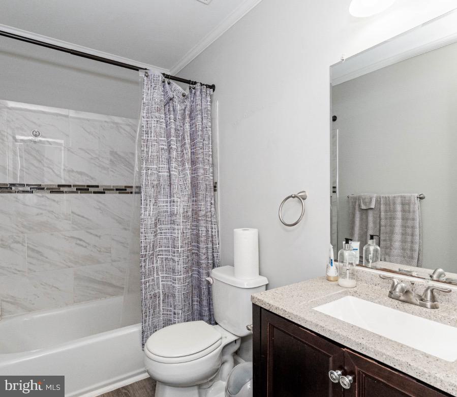 45518 LAKEMONT SQ, STERLING, Virginia 20165, 3 Bedrooms Bedrooms, 13 Rooms Rooms,3 BathroomsBathrooms,Residential,For sale,45518 LAKEMONT SQ,VALO2104782 MLS # VALO2104782