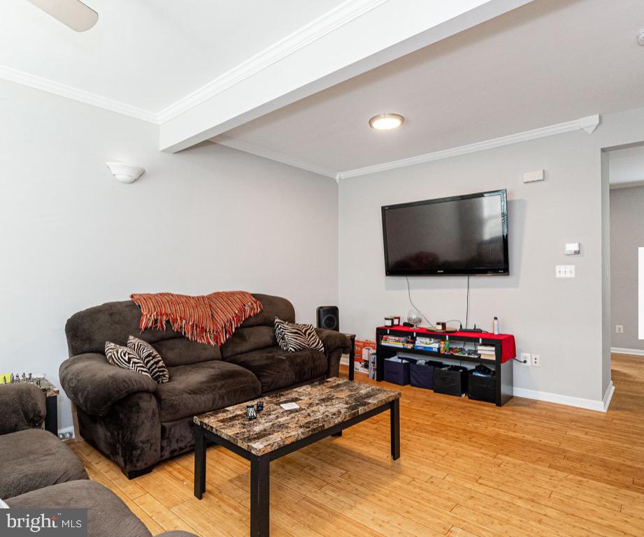 45518 LAKEMONT SQ, STERLING, Virginia 20165, 3 Bedrooms Bedrooms, 13 Rooms Rooms,3 BathroomsBathrooms,Residential,For sale,45518 LAKEMONT SQ,VALO2104782 MLS # VALO2104782