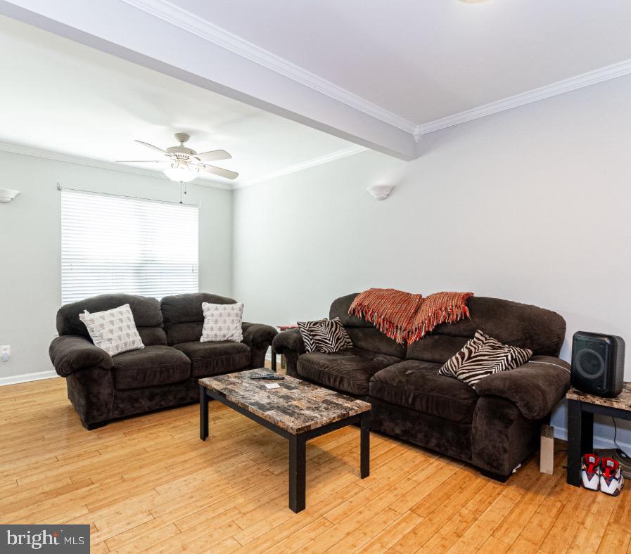 45518 LAKEMONT SQ, STERLING, Virginia 20165, 3 Bedrooms Bedrooms, 13 Rooms Rooms,3 BathroomsBathrooms,Residential,For sale,45518 LAKEMONT SQ,VALO2104782 MLS # VALO2104782