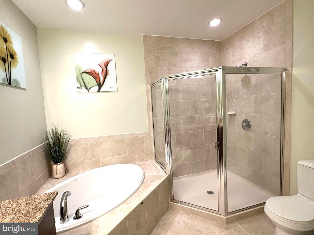 444 W BROAD ST W #403, FALLS CHURCH, Virginia 22046, 2 Bedrooms Bedrooms, ,2 BathroomsBathrooms,Residential,For sale,444 W BROAD ST W #403,VAFA2003220 MLS # VAFA2003220