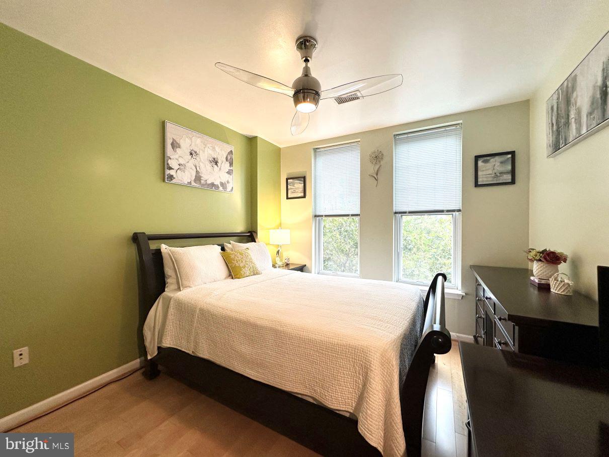 444 W BROAD ST W #403, FALLS CHURCH, Virginia 22046, 2 Bedrooms Bedrooms, ,2 BathroomsBathrooms,Residential,For sale,444 W BROAD ST W #403,VAFA2003220 MLS # VAFA2003220