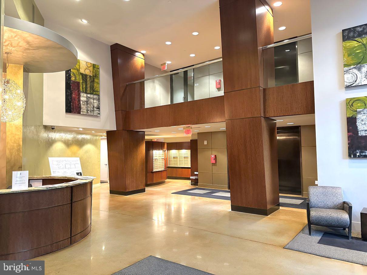 444 W BROAD ST W #403, FALLS CHURCH, Virginia 22046, 2 Bedrooms Bedrooms, ,2 BathroomsBathrooms,Residential,For sale,444 W BROAD ST W #403,VAFA2003220 MLS # VAFA2003220