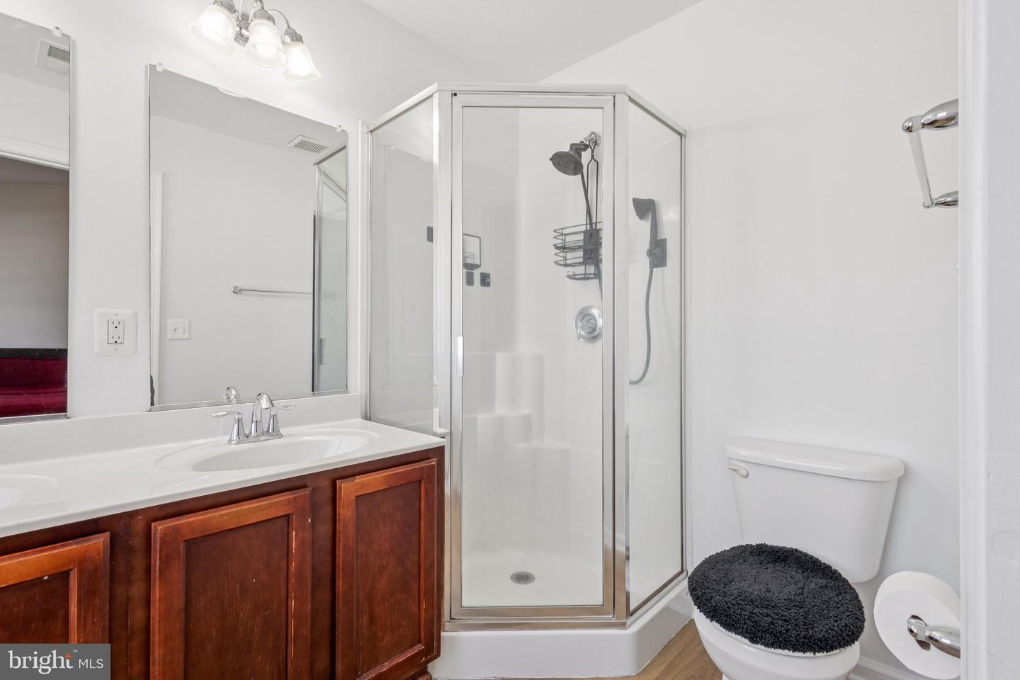 18413 CONGRESSIONAL CIR, RUTHER GLEN, Virginia 22546, 3 Bedrooms Bedrooms, ,2 BathroomsBathrooms,Residential,For sale,18413 CONGRESSIONAL CIR,VACV2008690 MLS # VACV2008690