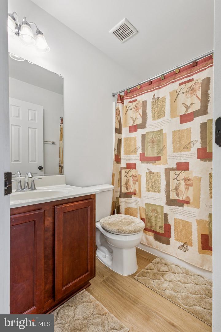 18413 CONGRESSIONAL CIR, RUTHER GLEN, Virginia 22546, 3 Bedrooms Bedrooms, ,2 BathroomsBathrooms,Residential,For sale,18413 CONGRESSIONAL CIR,VACV2008690 MLS # VACV2008690