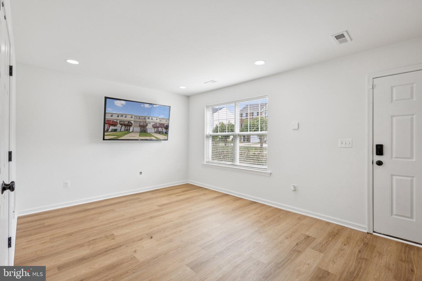 18413 CONGRESSIONAL CIR, RUTHER GLEN, Virginia 22546, 3 Bedrooms Bedrooms, ,2 BathroomsBathrooms,Residential,For sale,18413 CONGRESSIONAL CIR,VACV2008690 MLS # VACV2008690