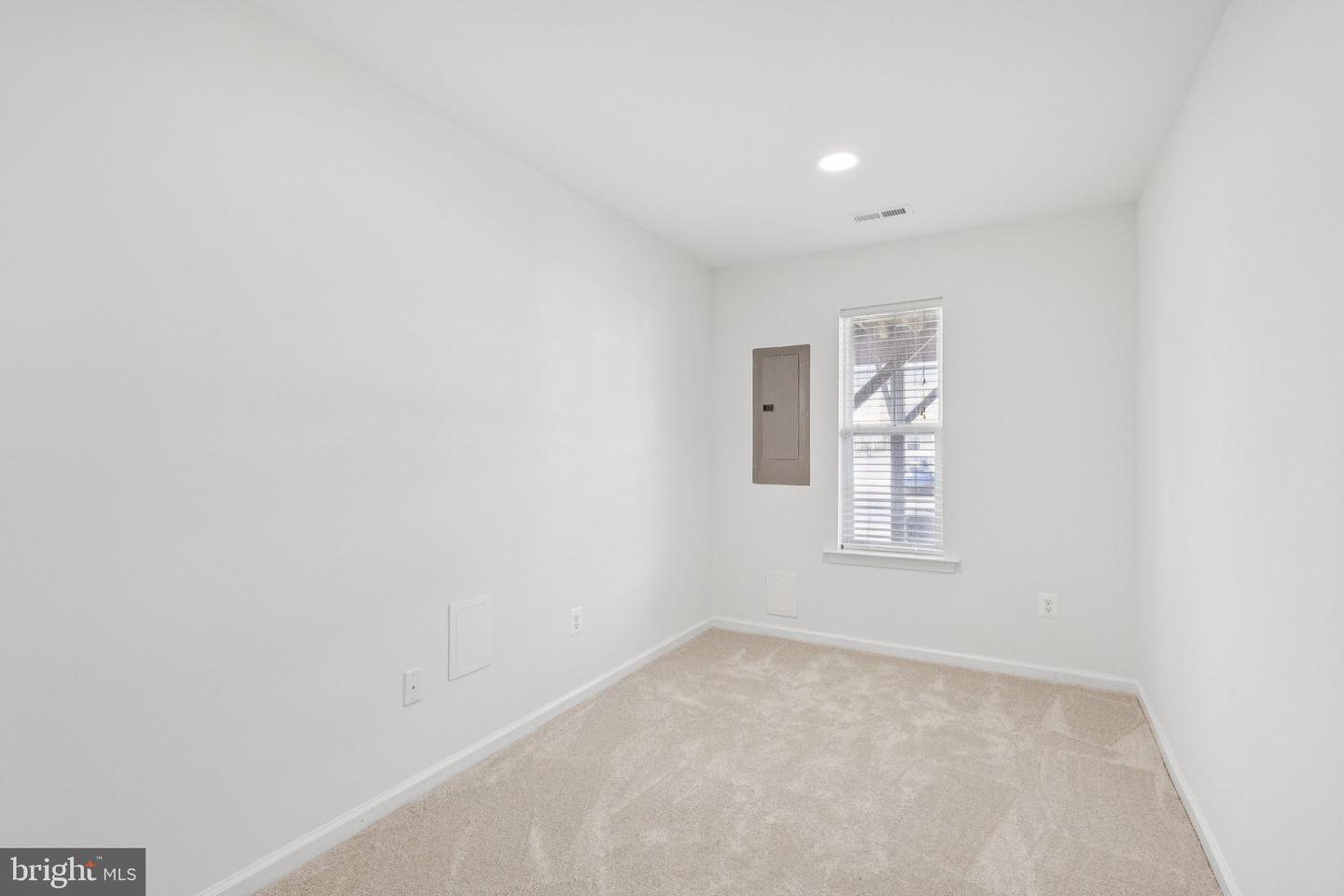 18413 CONGRESSIONAL CIR, RUTHER GLEN, Virginia 22546, 3 Bedrooms Bedrooms, ,2 BathroomsBathrooms,Residential,For sale,18413 CONGRESSIONAL CIR,VACV2008690 MLS # VACV2008690