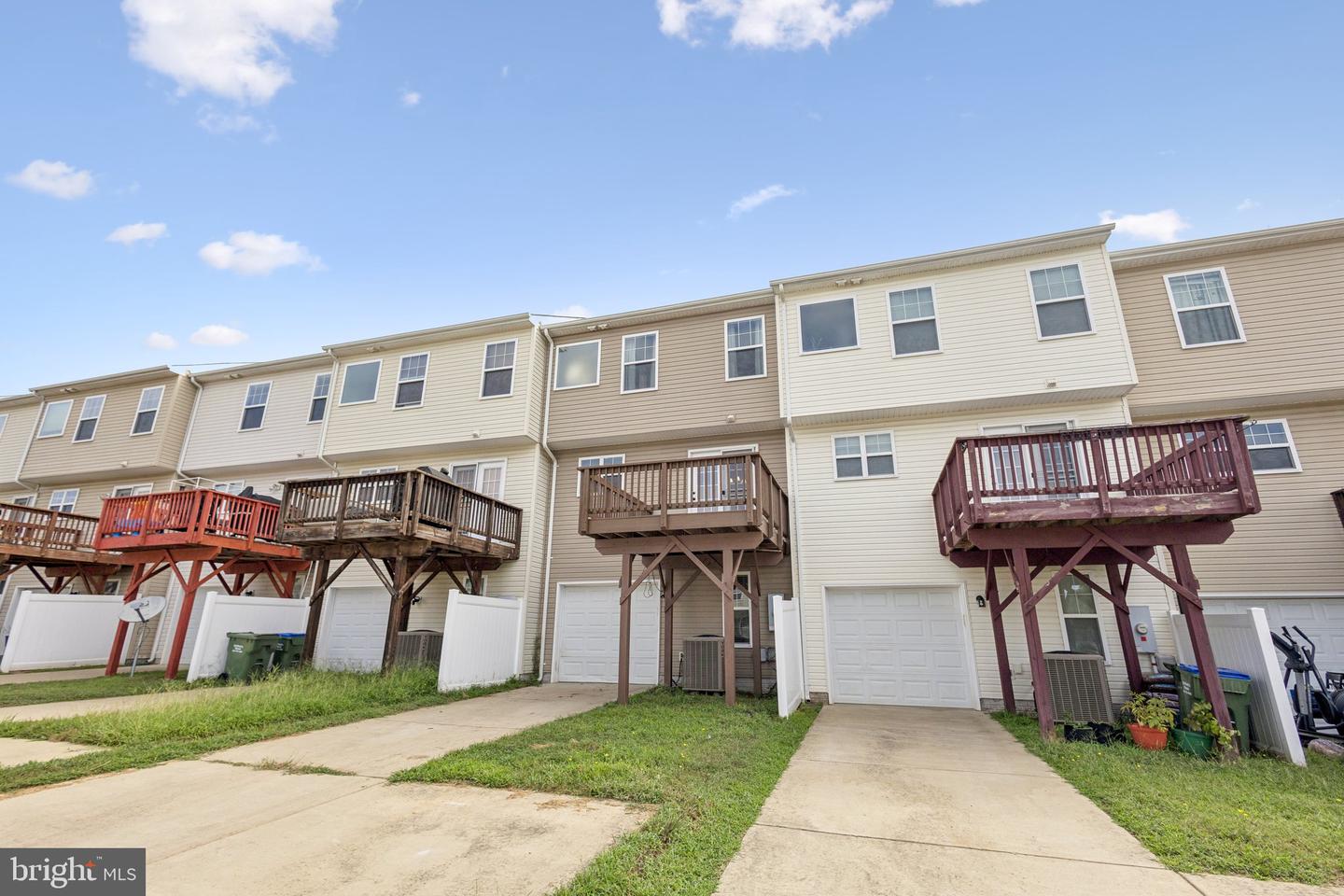 18413 CONGRESSIONAL CIR, RUTHER GLEN, Virginia 22546, 3 Bedrooms Bedrooms, ,2 BathroomsBathrooms,Residential,For sale,18413 CONGRESSIONAL CIR,VACV2008690 MLS # VACV2008690