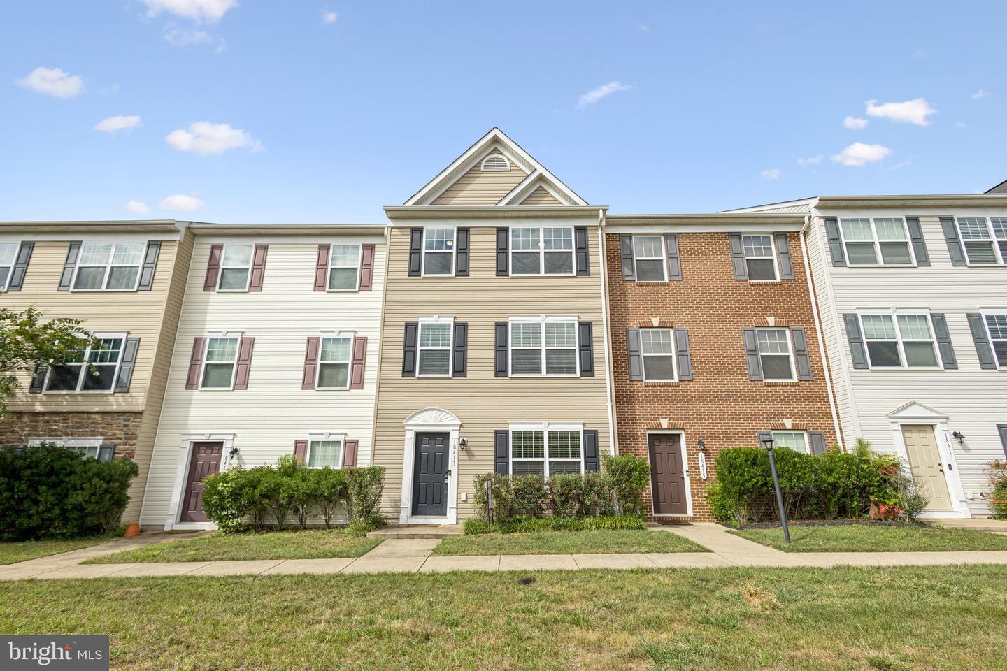 18413 CONGRESSIONAL CIR, RUTHER GLEN, Virginia 22546, 3 Bedrooms Bedrooms, ,2 BathroomsBathrooms,Residential,For sale,18413 CONGRESSIONAL CIR,VACV2008690 MLS # VACV2008690