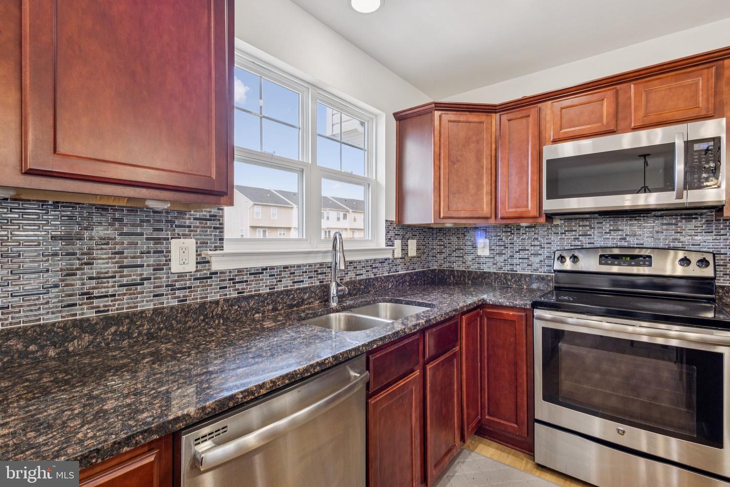 18413 CONGRESSIONAL CIR, RUTHER GLEN, Virginia 22546, 3 Bedrooms Bedrooms, ,2 BathroomsBathrooms,Residential,For sale,18413 CONGRESSIONAL CIR,VACV2008690 MLS # VACV2008690