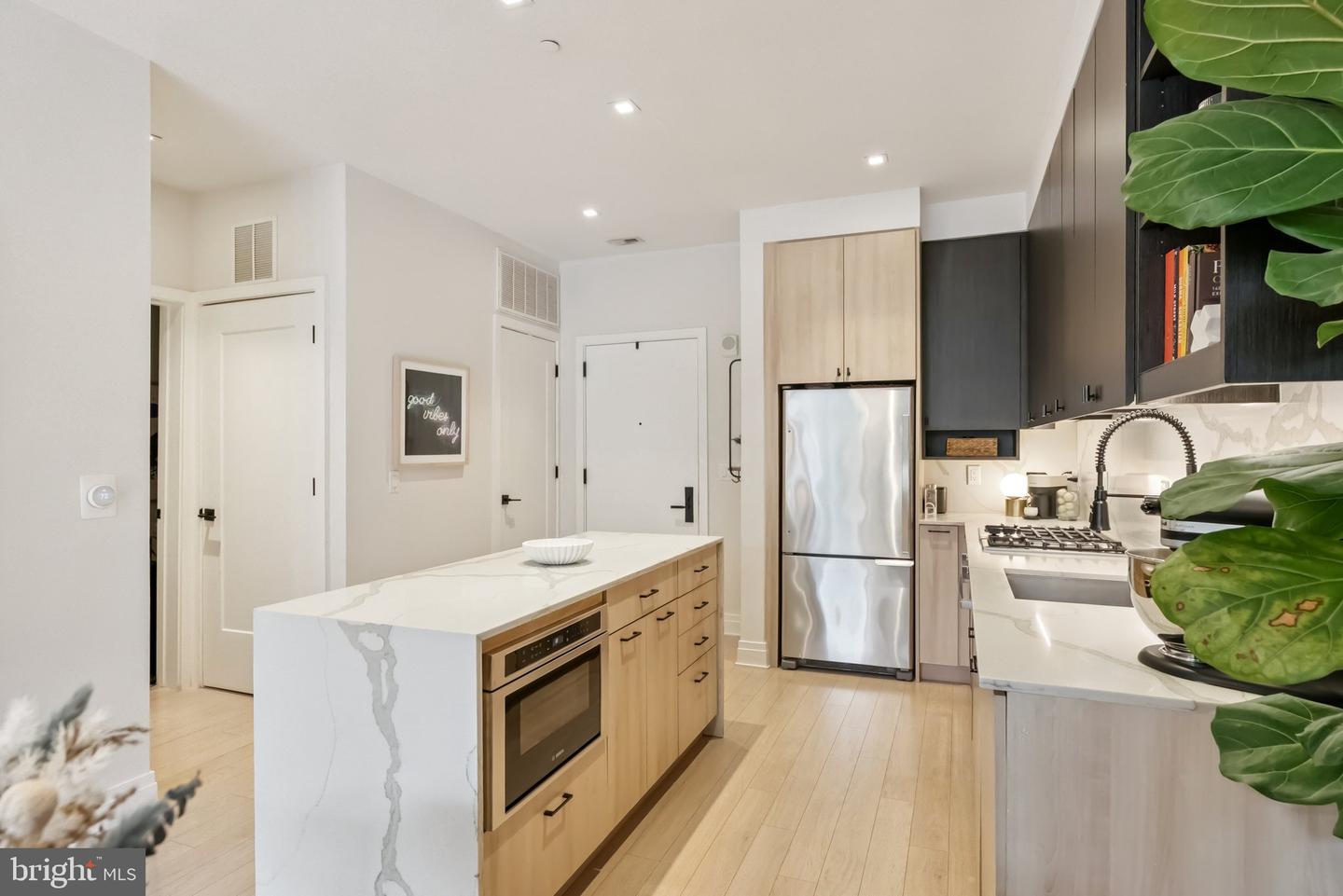 900 11TH ST SE #106, WASHINGTON, District Of Columbia 20003, 1 Bedroom Bedrooms, ,1 BathroomBathrooms,Residential,For sale,900 11TH ST SE #106,DCDC2215756 MLS # DCDC2215756 900 11TH ST SE #106, WASHINGTON, District Of Columbia 20003, 1 Bedroom Bedrooms, ,1 BathroomBathrooms,Residential,For sale,900 11TH ST SE #106,DCDC2215756 MLS # DCDC2215756