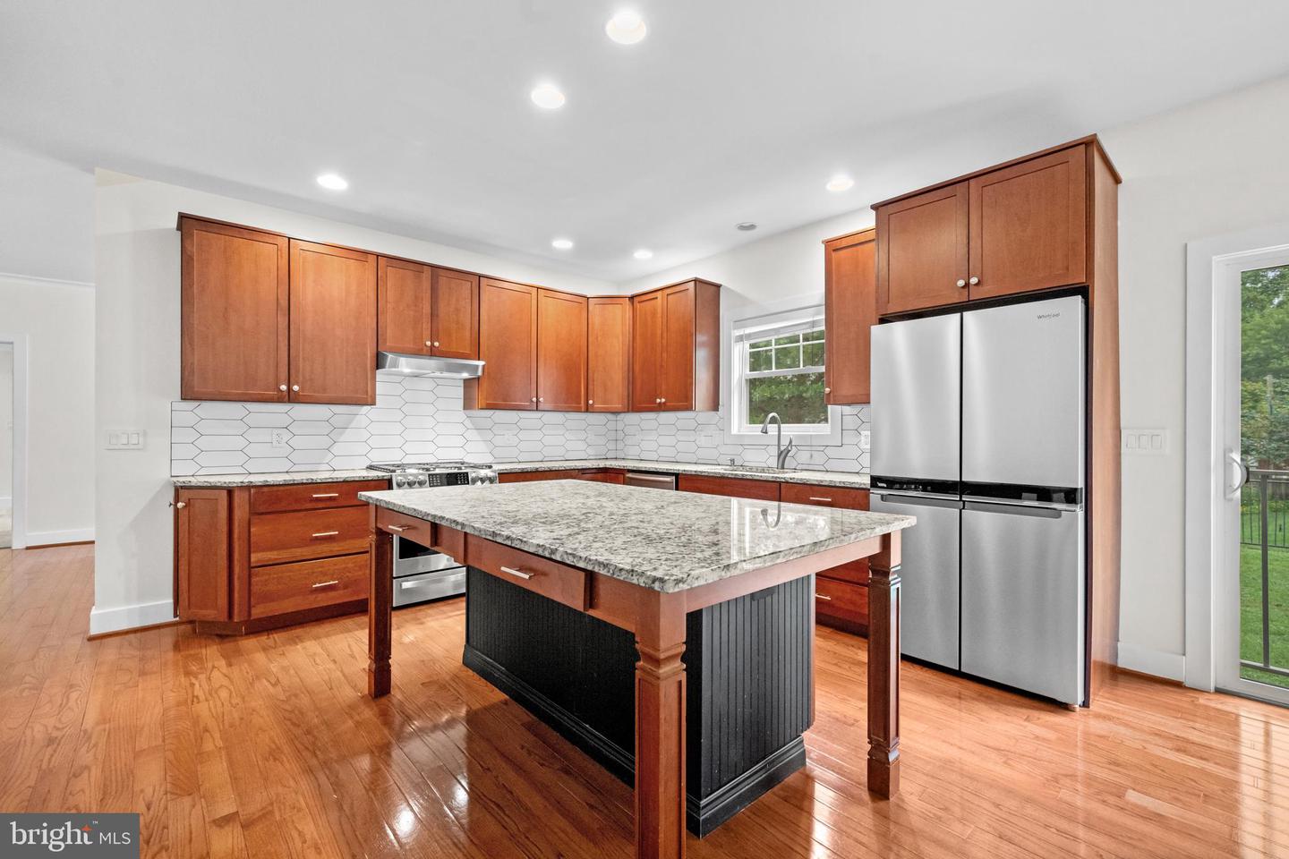4101 HIGH POINT CT, ANNANDALE, Virginia 22003, 6 Bedrooms Bedrooms, ,4 BathroomsBathrooms,Residential,For sale,4101 HIGH POINT CT,VAFX2262246 MLS # VAFX2262246