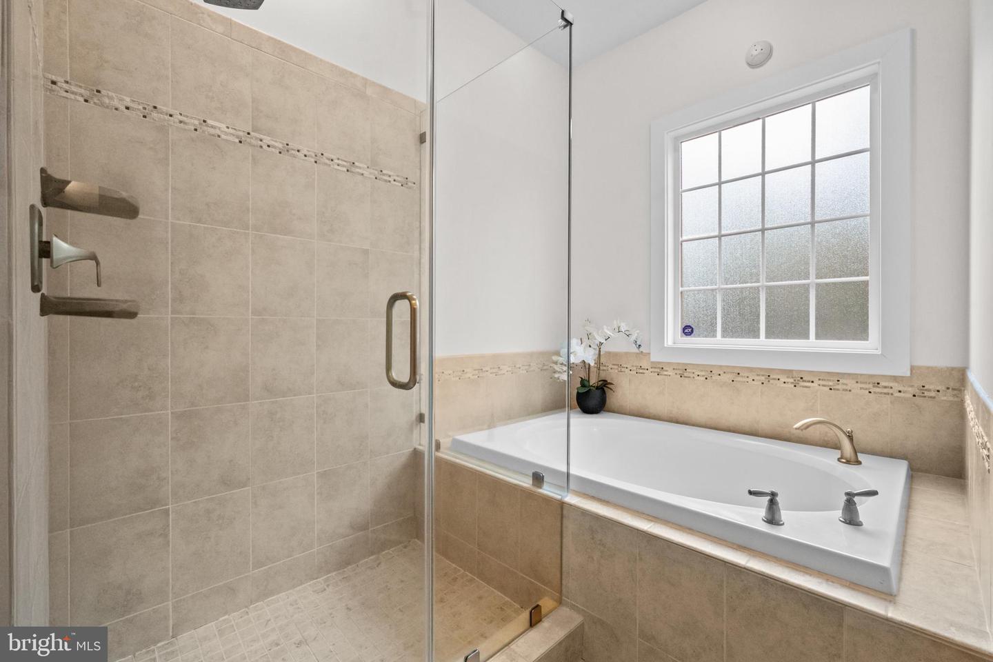 4101 HIGH POINT CT, ANNANDALE, Virginia 22003, 6 Bedrooms Bedrooms, ,4 BathroomsBathrooms,Residential,For sale,4101 HIGH POINT CT,VAFX2262246 MLS # VAFX2262246
