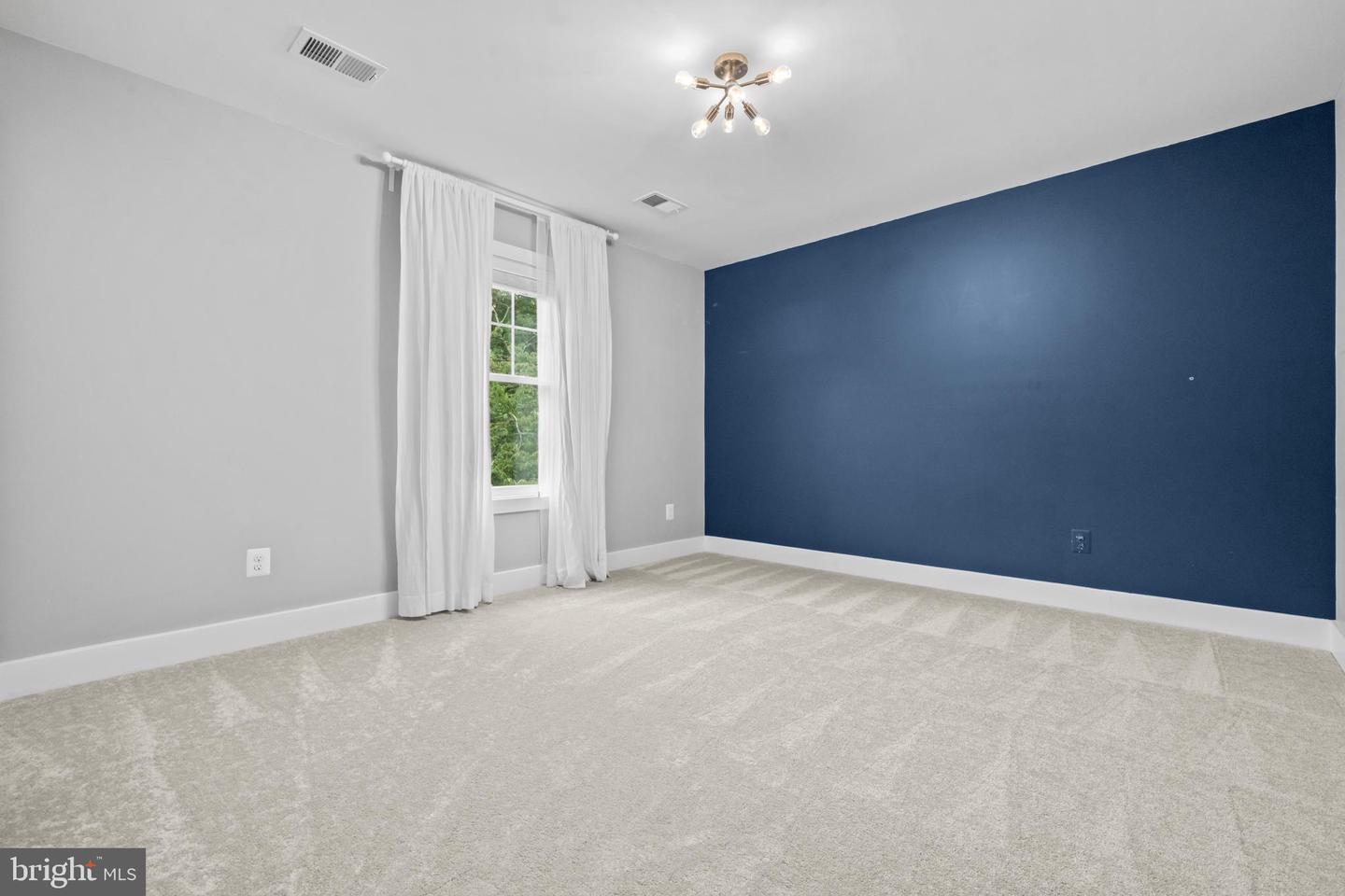 4101 HIGH POINT CT, ANNANDALE, Virginia 22003, 6 Bedrooms Bedrooms, ,4 BathroomsBathrooms,Residential,For sale,4101 HIGH POINT CT,VAFX2262246 MLS # VAFX2262246