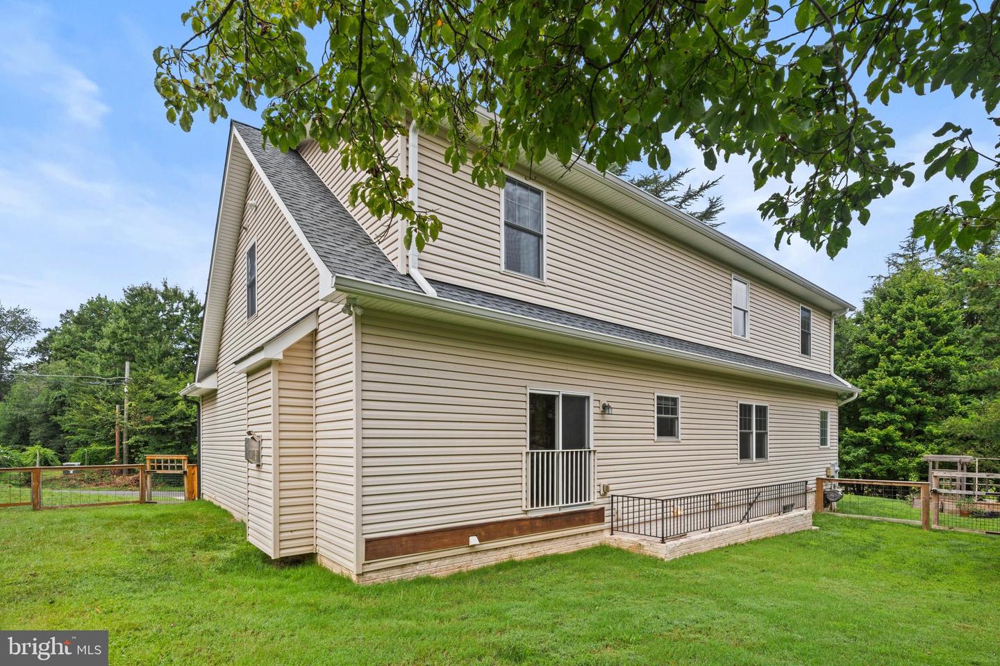 4101 HIGH POINT CT, ANNANDALE, Virginia 22003, 6 Bedrooms Bedrooms, ,4 BathroomsBathrooms,Residential,For sale,4101 HIGH POINT CT,VAFX2262246 MLS # VAFX2262246