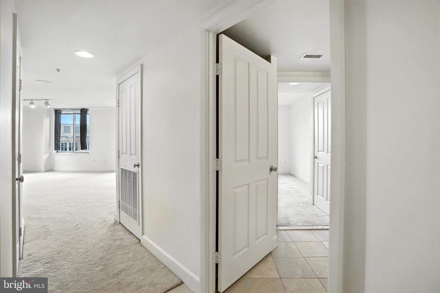 1205-NORTH GARFIELD ST #808, ARLINGTON, Virginia 22201, 2 Bedrooms Bedrooms, ,2 BathroomsBathrooms,Residential,For sale,1205-NORTH GARFIELD ST #808,VAAR2062474 MLS # VAAR2062474