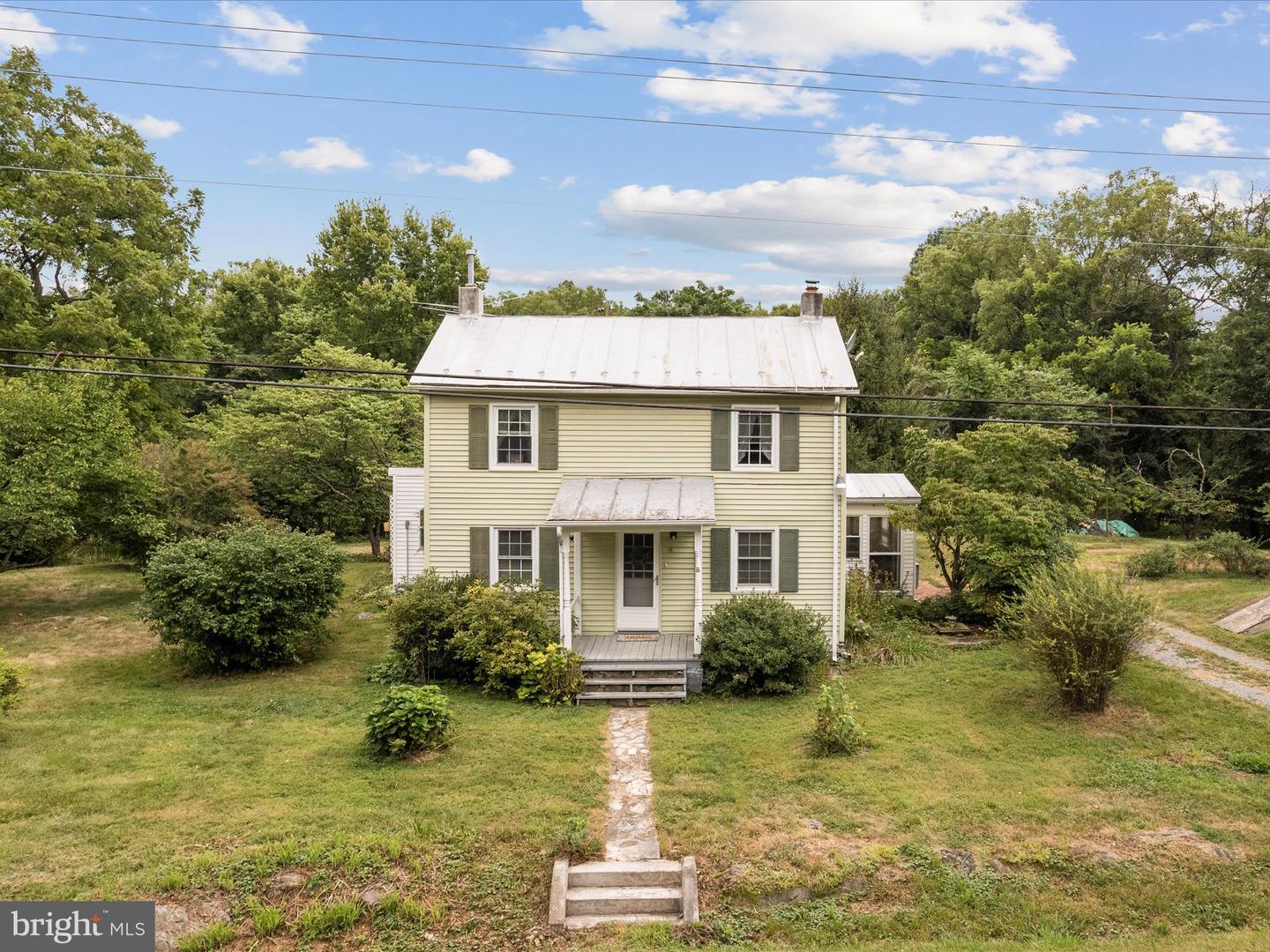2050 CRUMS CHURCH RD, BERRYVILLE, Virginia 22611, 3 Bedrooms Bedrooms, ,2 BathroomsBathrooms,Residential,For sale,2050 CRUMS CHURCH RD,VACL2005982 MLS # VACL2005982