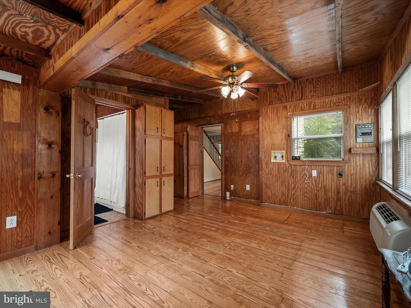 2050 CRUMS CHURCH RD, BERRYVILLE, Virginia 22611, 3 Bedrooms Bedrooms, ,2 BathroomsBathrooms,Residential,For sale,2050 CRUMS CHURCH RD,VACL2005982 MLS # VACL2005982