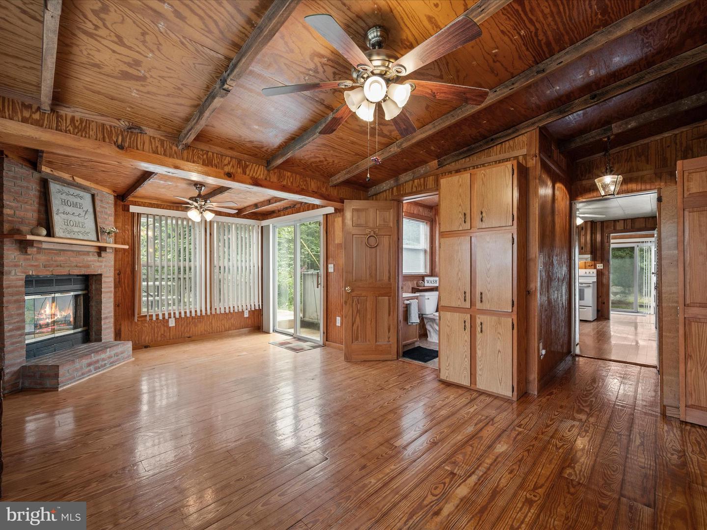 2050 CRUMS CHURCH RD, BERRYVILLE, Virginia 22611, 3 Bedrooms Bedrooms, ,2 BathroomsBathrooms,Residential,For sale,2050 CRUMS CHURCH RD,VACL2005982 MLS # VACL2005982