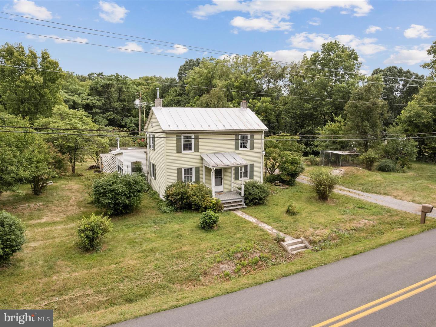 2050 CRUMS CHURCH RD, BERRYVILLE, Virginia 22611, 3 Bedrooms Bedrooms, ,2 BathroomsBathrooms,Residential,For sale,2050 CRUMS CHURCH RD,VACL2005982 MLS # VACL2005982