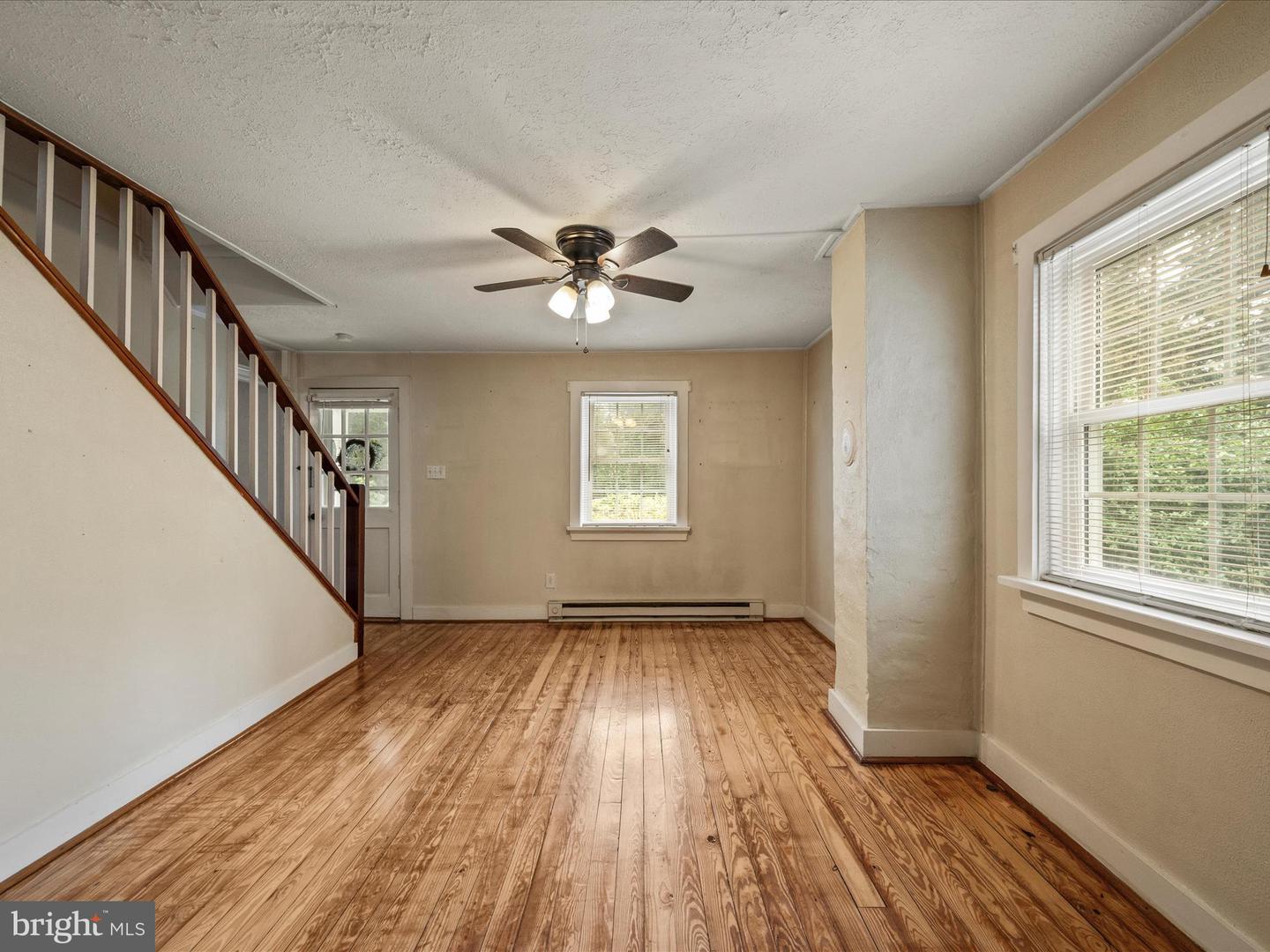 2050 CRUMS CHURCH RD, BERRYVILLE, Virginia 22611, 3 Bedrooms Bedrooms, ,2 BathroomsBathrooms,Residential,For sale,2050 CRUMS CHURCH RD,VACL2005982 MLS # VACL2005982