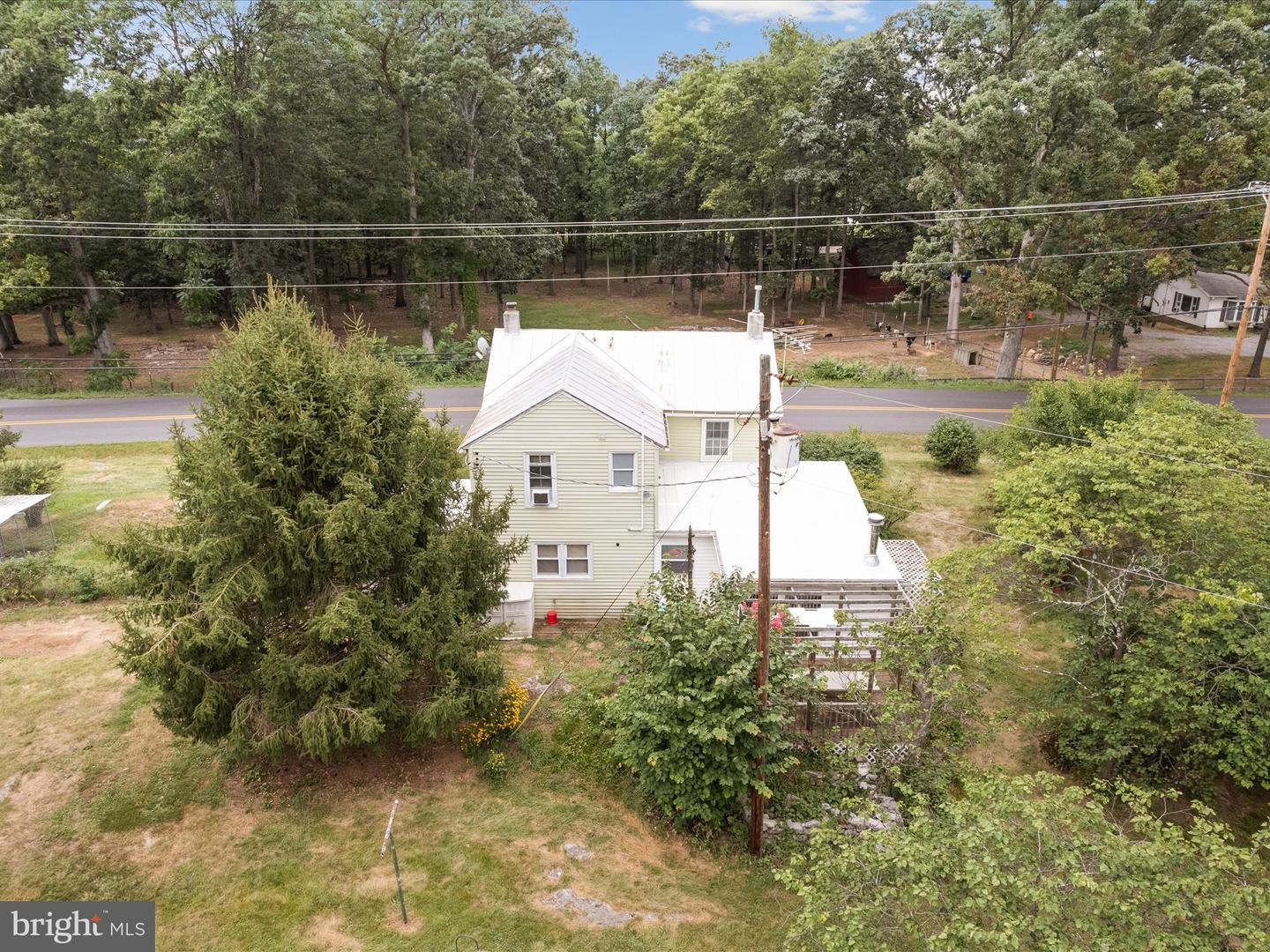 2050 CRUMS CHURCH RD, BERRYVILLE, Virginia 22611, 3 Bedrooms Bedrooms, ,2 BathroomsBathrooms,Residential,For sale,2050 CRUMS CHURCH RD,VACL2005982 MLS # VACL2005982