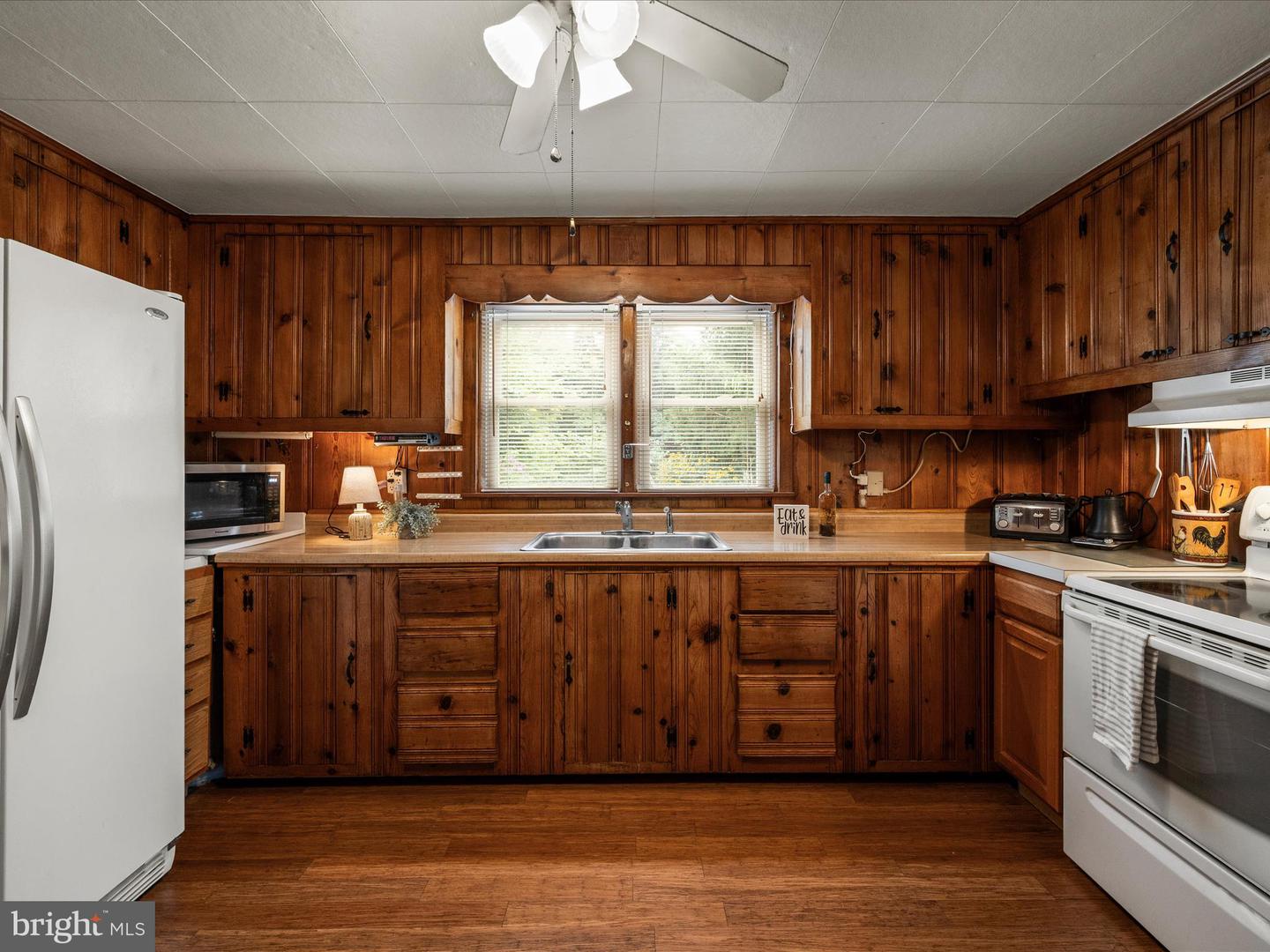 2050 CRUMS CHURCH RD, BERRYVILLE, Virginia 22611, 3 Bedrooms Bedrooms, ,2 BathroomsBathrooms,Residential,For sale,2050 CRUMS CHURCH RD,VACL2005982 MLS # VACL2005982