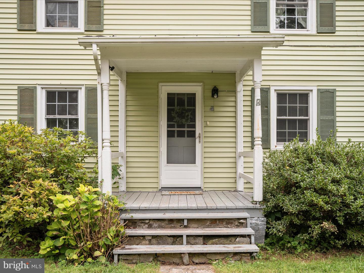 2050 CRUMS CHURCH RD, BERRYVILLE, Virginia 22611, 3 Bedrooms Bedrooms, ,2 BathroomsBathrooms,Residential,For sale,2050 CRUMS CHURCH RD,VACL2005982 MLS # VACL2005982