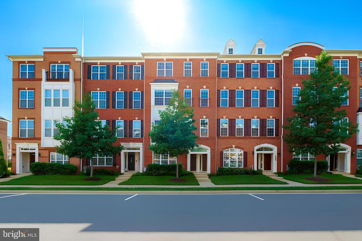 23475 BELVOIR WOODS TER, ASHBURN, Virginia 20148, 3 Bedrooms Bedrooms, ,2 BathroomsBathrooms,Residential,For sale,23475 BELVOIR WOODS TER,VALO2104902 MLS # VALO2104902
