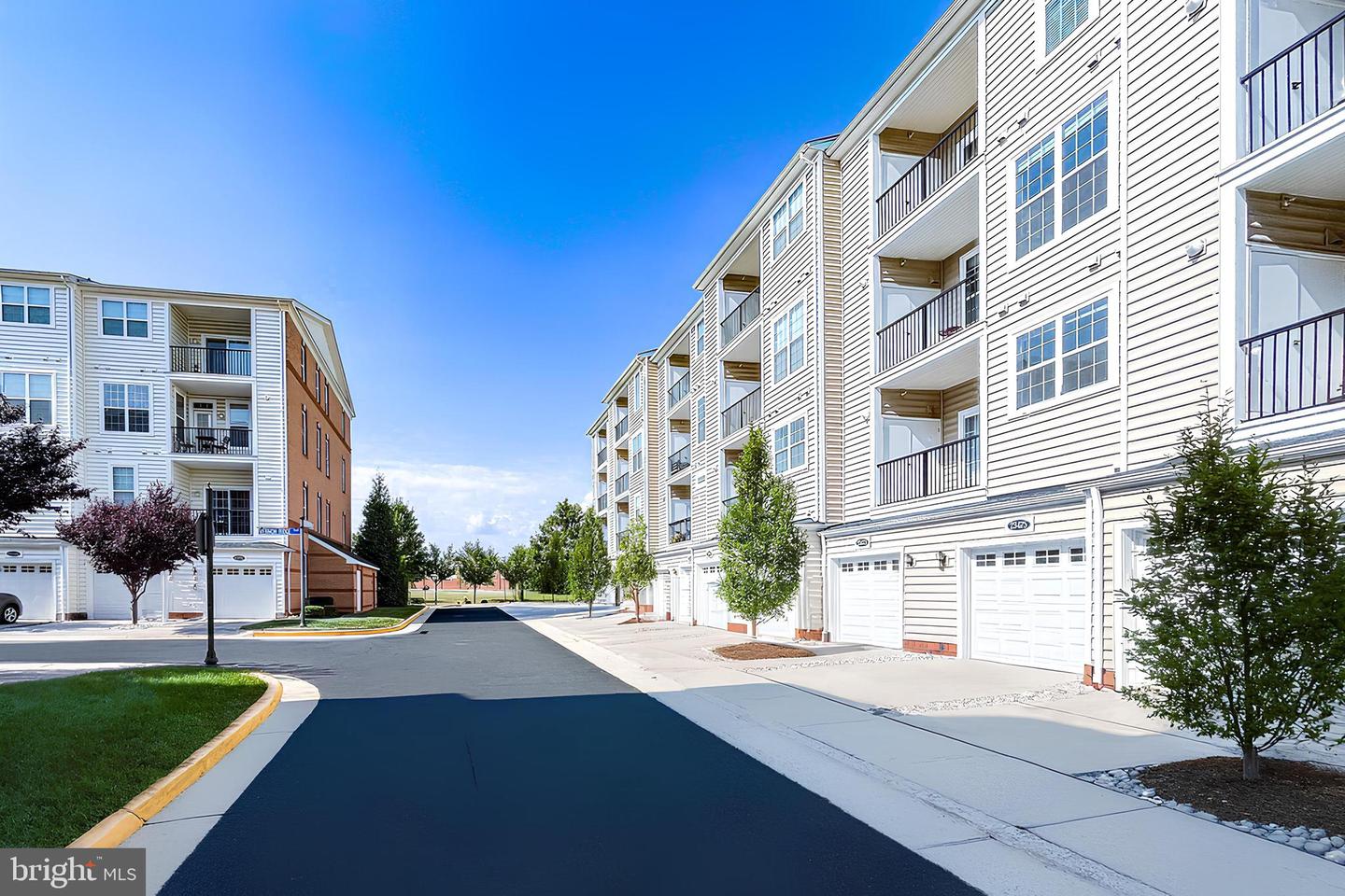 23475 BELVOIR WOODS TER, ASHBURN, Virginia 20148, 3 Bedrooms Bedrooms, ,2 BathroomsBathrooms,Residential,For sale,23475 BELVOIR WOODS TER,VALO2104902 MLS # VALO2104902