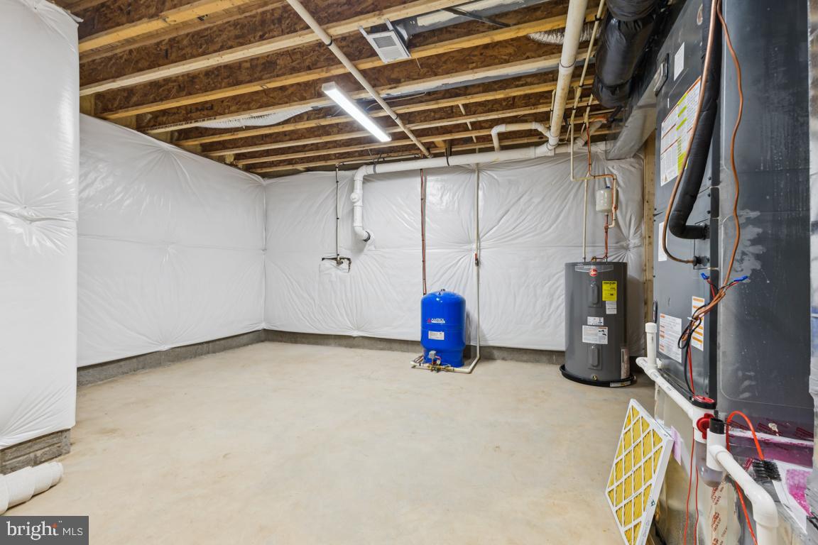 14057 BERRY HILL RD, ELKWOOD, Virginia 22718, 3 Bedrooms Bedrooms, 7 Rooms Rooms,2 BathroomsBathrooms,Residential,For sale,14057 BERRY HILL RD,VACU2011364 MLS # VACU2011364