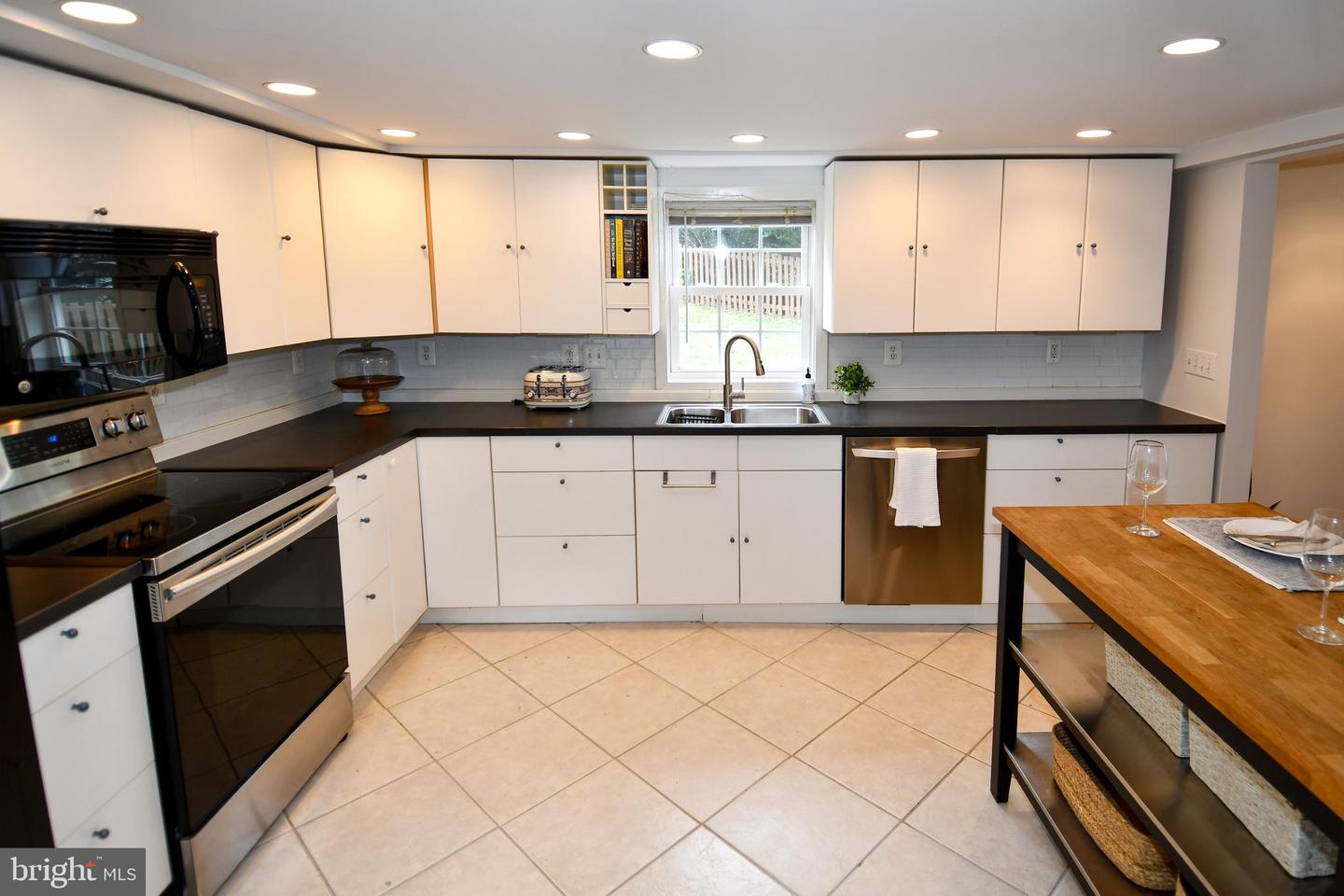 409 WINGATE PL SW, LEESBURG, Virginia 20175, 3 Bedrooms Bedrooms, ,2 BathroomsBathrooms,Residential,For sale,409 WINGATE PL SW,VALO2104918 MLS # VALO2104918
