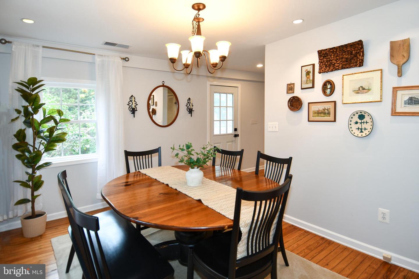 409 WINGATE PL SW, LEESBURG, Virginia 20175, 3 Bedrooms Bedrooms, ,2 BathroomsBathrooms,Residential,For sale,409 WINGATE PL SW,VALO2104918 MLS # VALO2104918